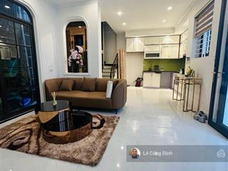 Bán nhà lạc long quân tây hồ 72m 5 tầng thang máy nhà mới đẹp hơn 15 tỷ