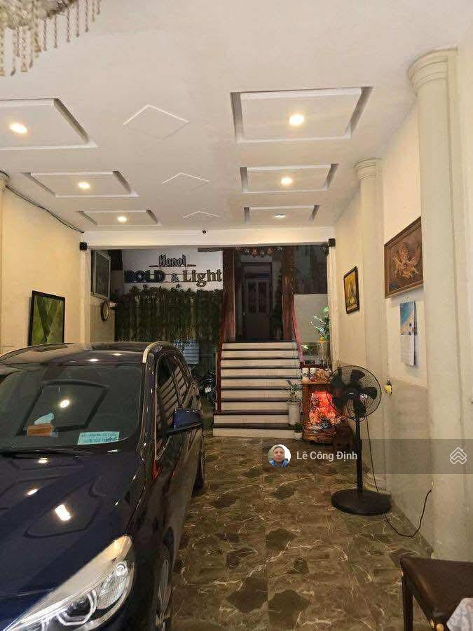 Bán nhà mặt phố thụy khuê  tây hồ  144m  7 tầng  thang máy  view hồ tây  61 tỷ