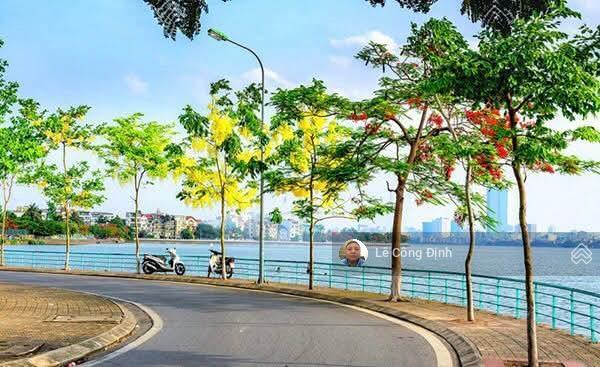 Mặt phố lạc long quân  tây hồ  169m  mt 6.3m  1 mặt phố, 1 mặt ngõ  view hồ tây  hơn 80 tỷ