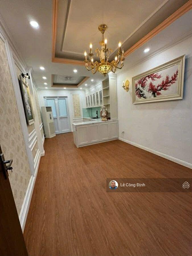 Bán nhà mặt phố hoàng hoa thám  ba đình  63m2  6 tầng thang máy  vỉa hè rộng  hơn 23 tỷ