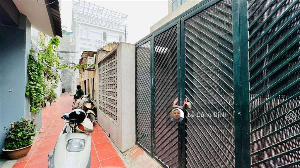 Bán nhà thụy khuê  tây hồ  101m  3 tầng  mt 6.4m  tương lai ra mặt phố  18.5 tỷ