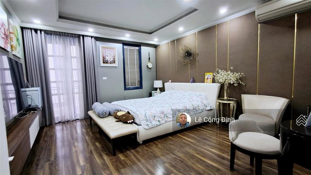Bán biệt thự nguyễn đình thi  tây hồ  93m  5 tầng  mt 10m  ô tô tránh  view hồ tây hơn 70 tỷ