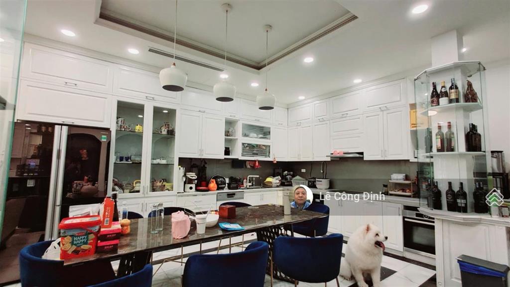Bán biệt thự nguyễn đình thi  tây hồ  93m  5 tầng  mt 10m  ô tô tránh  view hồ tây hơn 70 tỷ