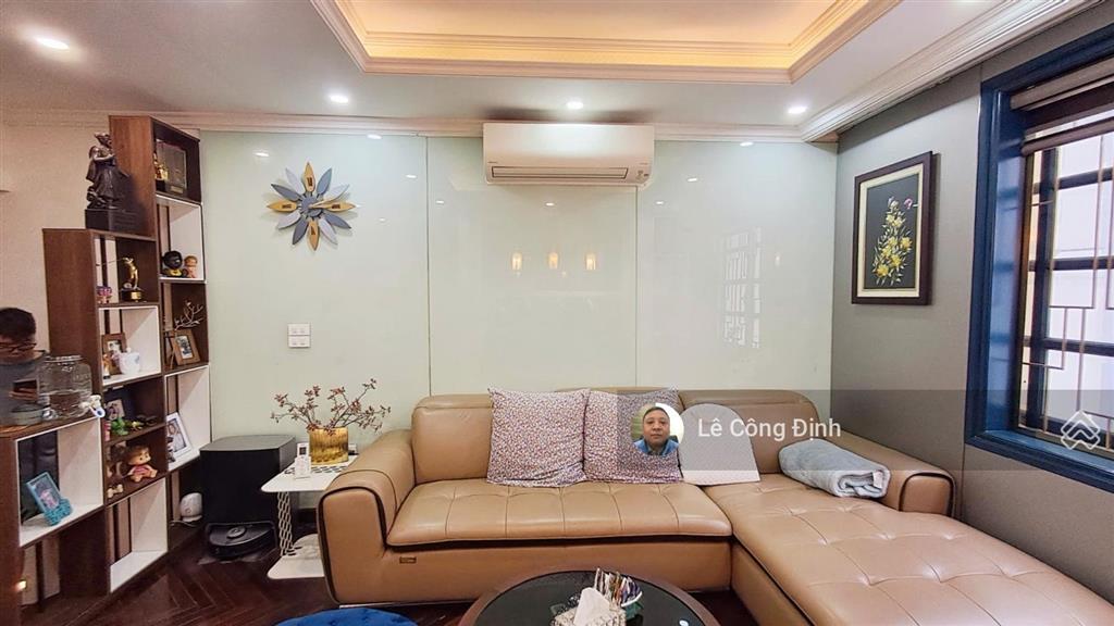 Bán biệt thự nguyễn đình thi  tây hồ  93m  5 tầng  mt 10m  ô tô tránh  view hồ tây hơn 70 tỷ
