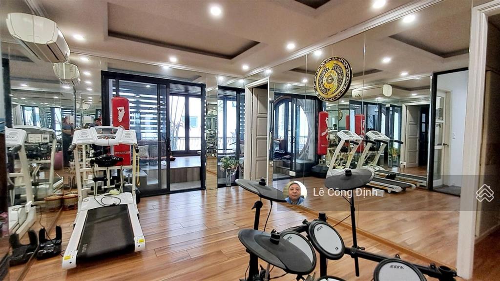 Bán biệt thự nguyễn đình thi  tây hồ  93m  5 tầng  mt 10m  ô tô tránh  view hồ tây hơn 70 tỷ