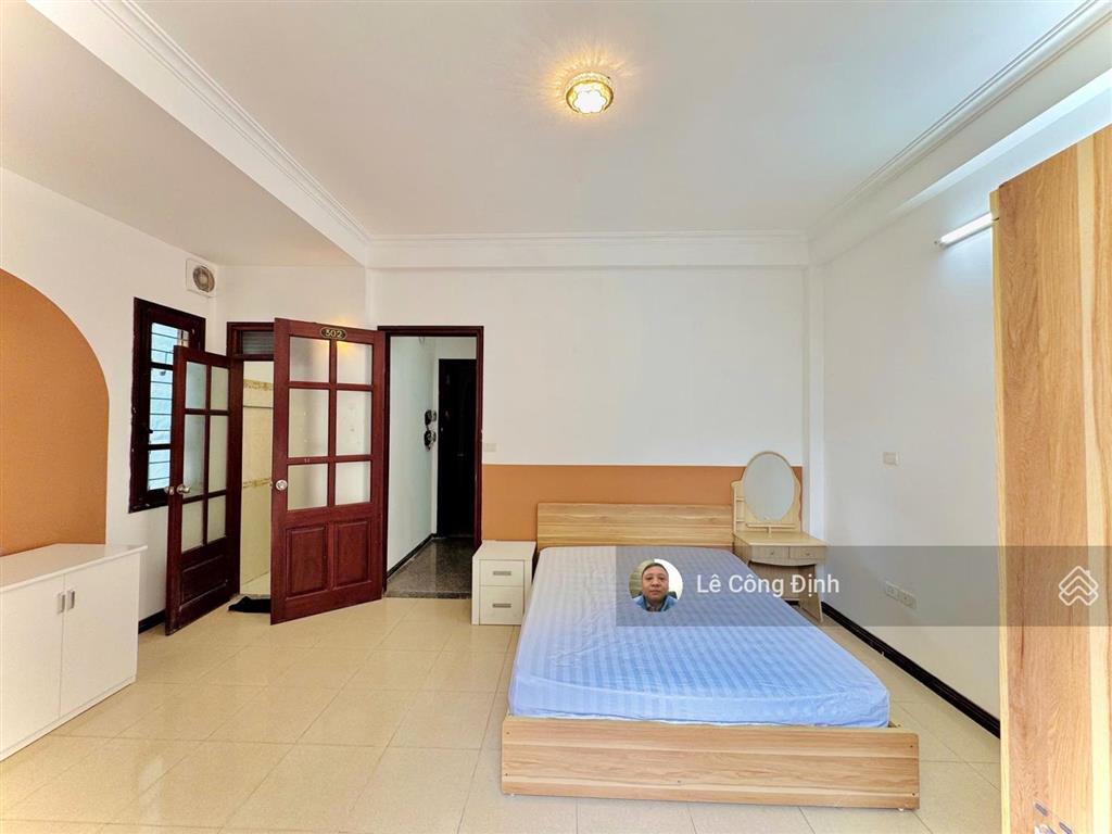 Bán nhà đê la thành  ba đình  89m2  5 tầng  dòng tiền 30tr/tháng  chỉ 15 tỷ
