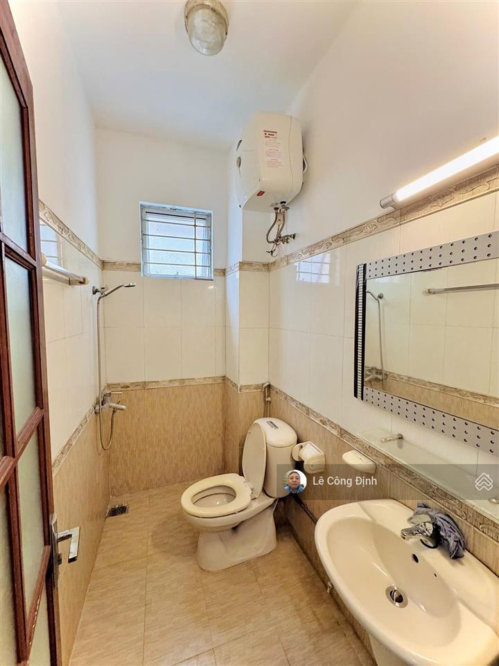 Bán nhà đê la thành  ba đình  89m2  5 tầng  dòng tiền 30tr/tháng  chỉ 15 tỷ