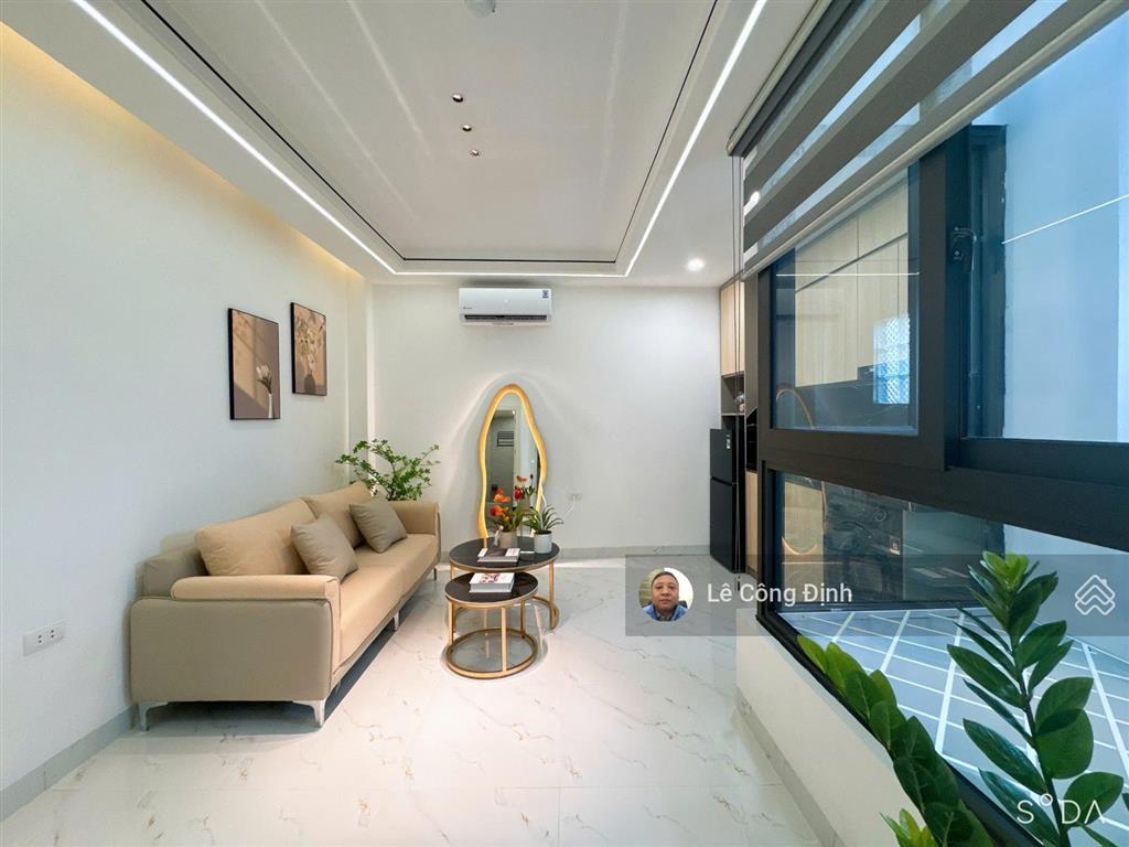 Bán tòa chdv  đội cấn  ba đình  84m  8 tầng thang máy  18 phòng  130tr/th  hơn 26 tỷ