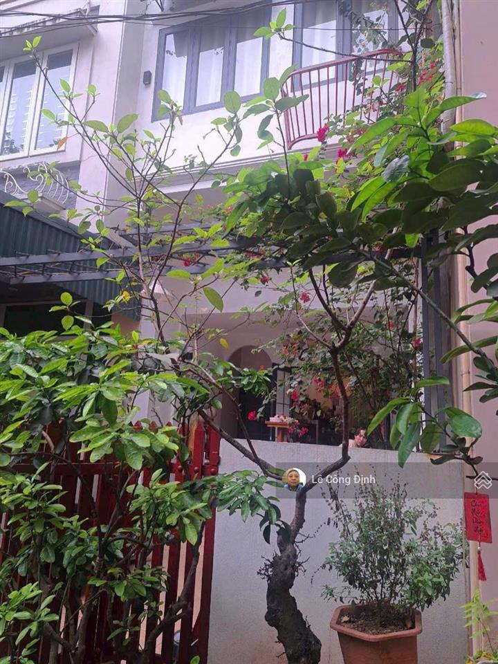Bán đất tặng nhà 2 tầng  đội cấn  ba đình  75m  hơn 15 tỷ
