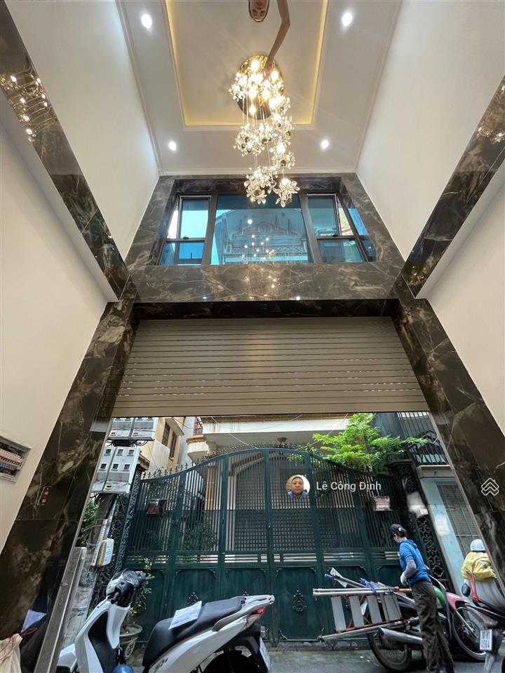 Bán nhà lạc long quân  tây hồ  62m2  7 tầng + tum  thang máy  gara ô tô  nhỉnh 20 tỷ
