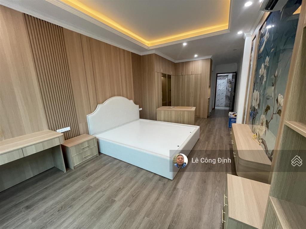 Bán nhà lạc long quân  tây hồ  62m2  7 tầng + tum  thang máy  gara ô tô  nhỉnh 20 tỷ