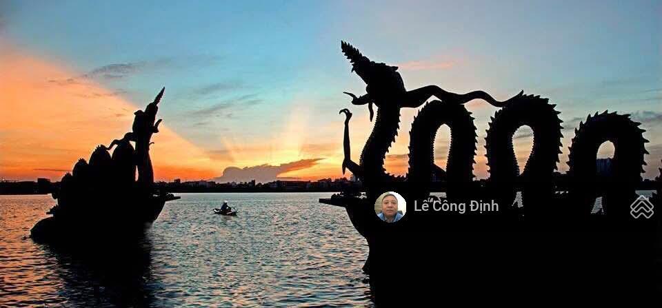 Bán nhà mặt phố nhật chiêu  tây hồ  95m2  nhà 2 tầng  view toàn cảnh hồ tây  hơn 900tr/m2