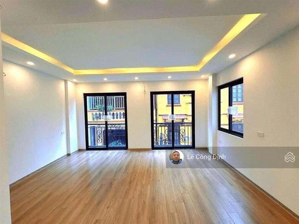 Bán nhà lô góc hoàng quốc việt  cầu giấy  51m2  6 tầng  thang máy  ô tô tránh  19.5 tỷ
