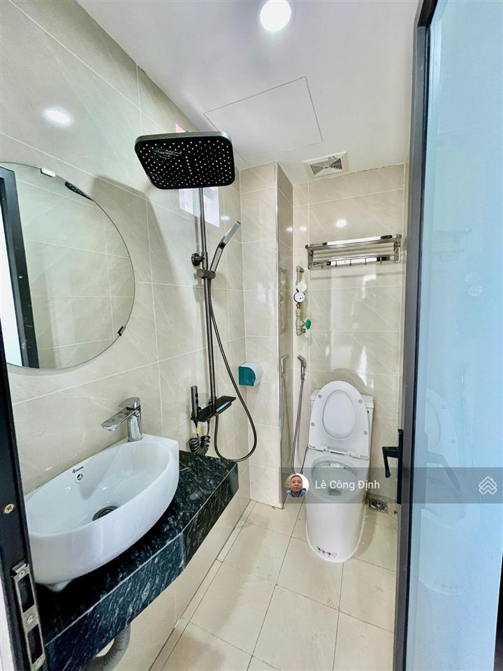 Bán ccmn hoàng hoa thám  ba đình  62m  7 tầng thang máy  13 phòng  14.5 tỷ ngõ thông gần phố