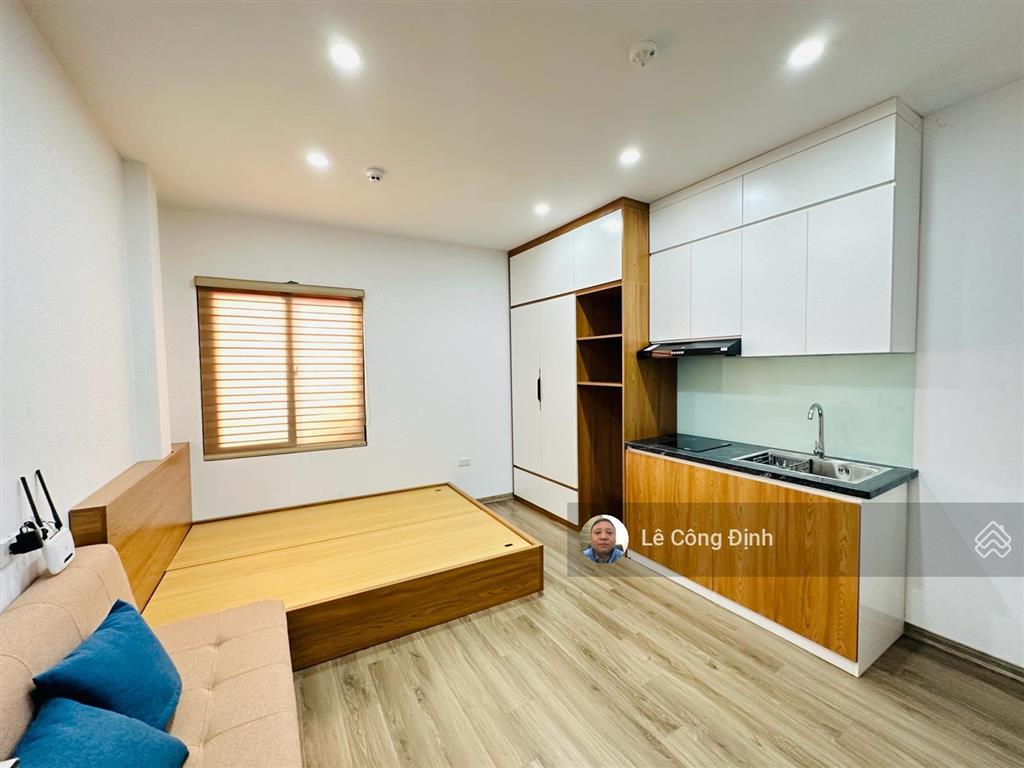 Bán ccmn view hồ tây  63m  6 tầng thang máy  10 phòng  hơn 14.8 tỷ