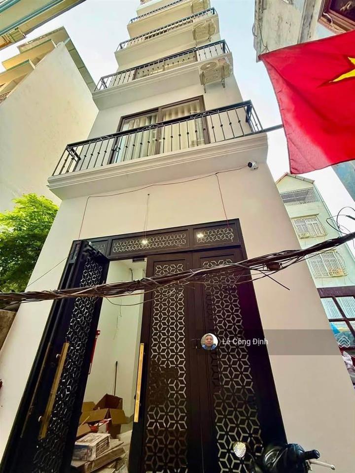 Bán ccmn view hồ tây  63m  6 tầng thang máy  10 phòng  hơn 14.8 tỷ