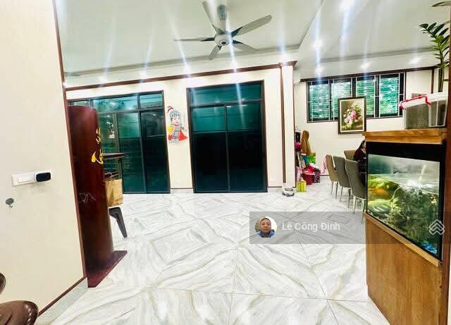 Bán biệt thự văn cao  ba đình  141m2  mt 8.2m  hơn 40 tỷ
