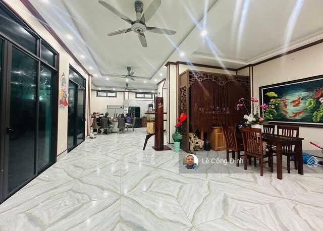 Bán biệt thự văn cao  ba đình  141m2  mt 8.2m  hơn 40 tỷ