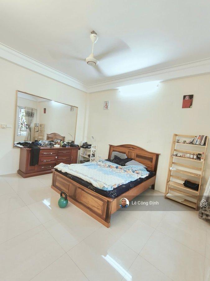 Bán nhà đội cấn  ba đình  95m2  4 tầng  16 tỷ  168tr/m2