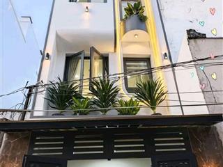 Tôi cần bắn căn nhà 3tỷ560/68m2 đường 6m nguyễn đình chiểu  quận3, cho thuê 26tr, gần bv da liễu