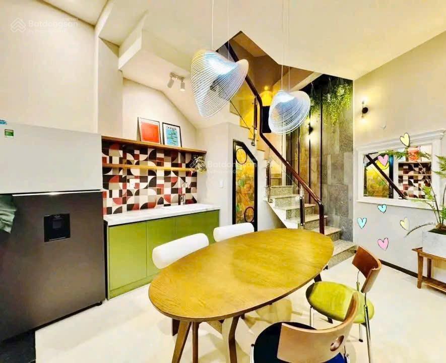 Sở hữu ngay nhà đường ô tô kỳ đồng  quận 3, giá 3tỷ720/80,2m2, cho thuê 26tr, gần bv tai mũi họng