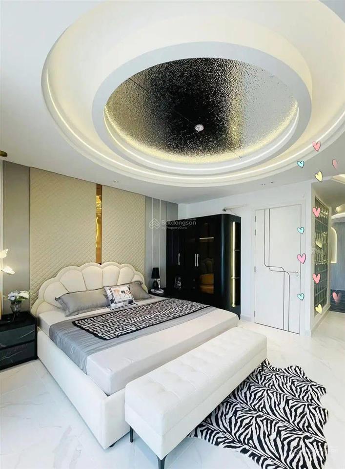 Đi úc bán nhà giá 3tỷ680/72,8m2, đường oto lê hồng phong  quận 5, cho thuê 26tr, gần chợ bàu sen