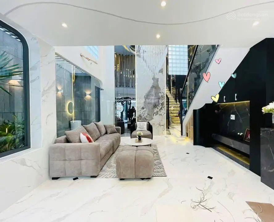 Đi úc bán nhà giá 3tỷ680/72,8m2, đường oto lê hồng phong  quận 5, cho thuê 26tr, gần chợ bàu sen