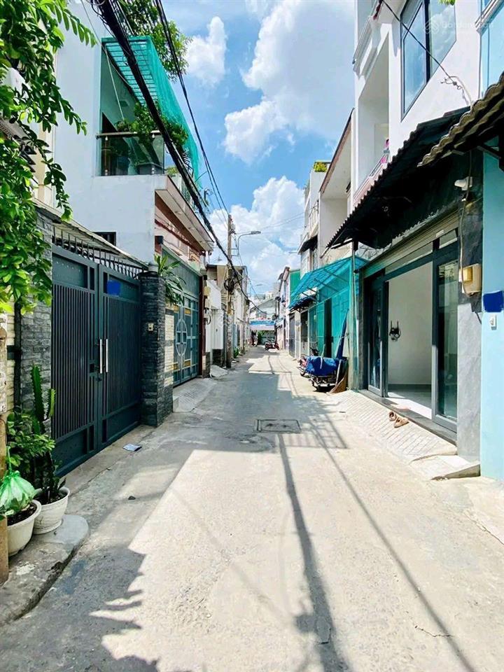 Đi úc bán nhà giá 3tỷ680/72,8m2, đường oto lê hồng phong  quận 5, cho thuê 26tr, gần chợ bàu sen