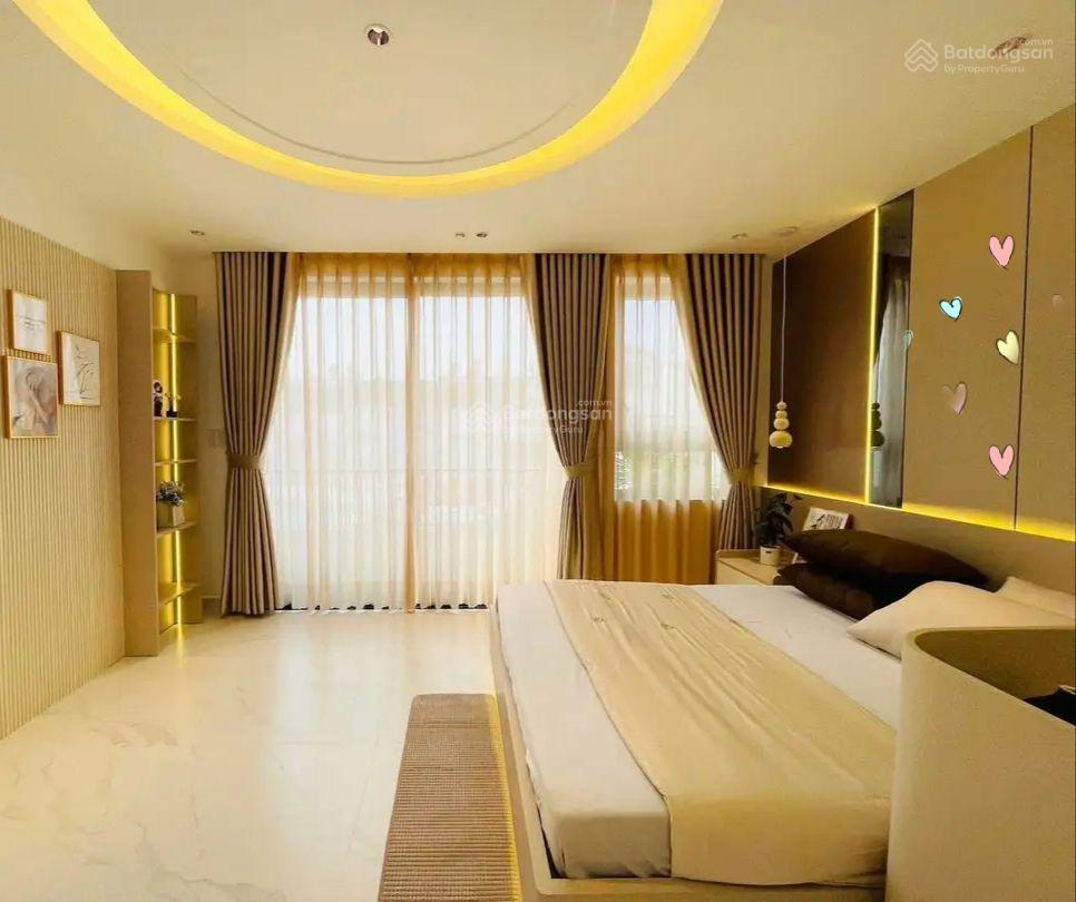 Đi úc bán nhà giá 3tỷ680/72,8m2, đường oto lê hồng phong  quận 5, cho thuê 26tr, gần chợ bàu sen