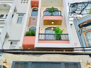 Giảm giá nhà đường oto phó đức chính  q.1, giá 4tỷ820/70,6m2, cho thuê 32tr, gần bảo tàng mỹ thuật