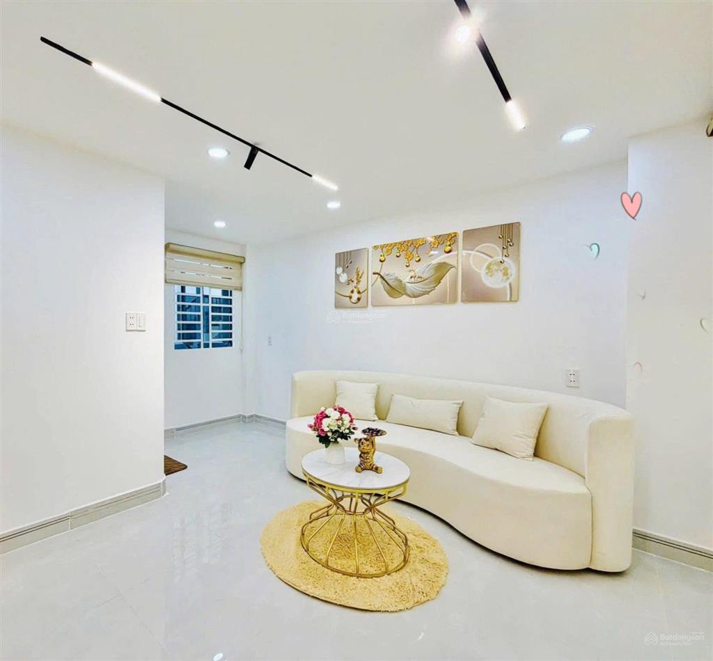 Chuyển chổ ở bán nhà đ.phùng khắc khoang  q.1, giá 4tỷ850/80,5m2, cho thuê 32tr, gần cv lê văn tám