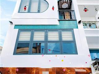 Chuyển chổ ở bán nhà đ.phùng khắc khoang  q.1, giá 4tỷ890/82,8m2, cho thuê 35tr, gần cv lê văn tám