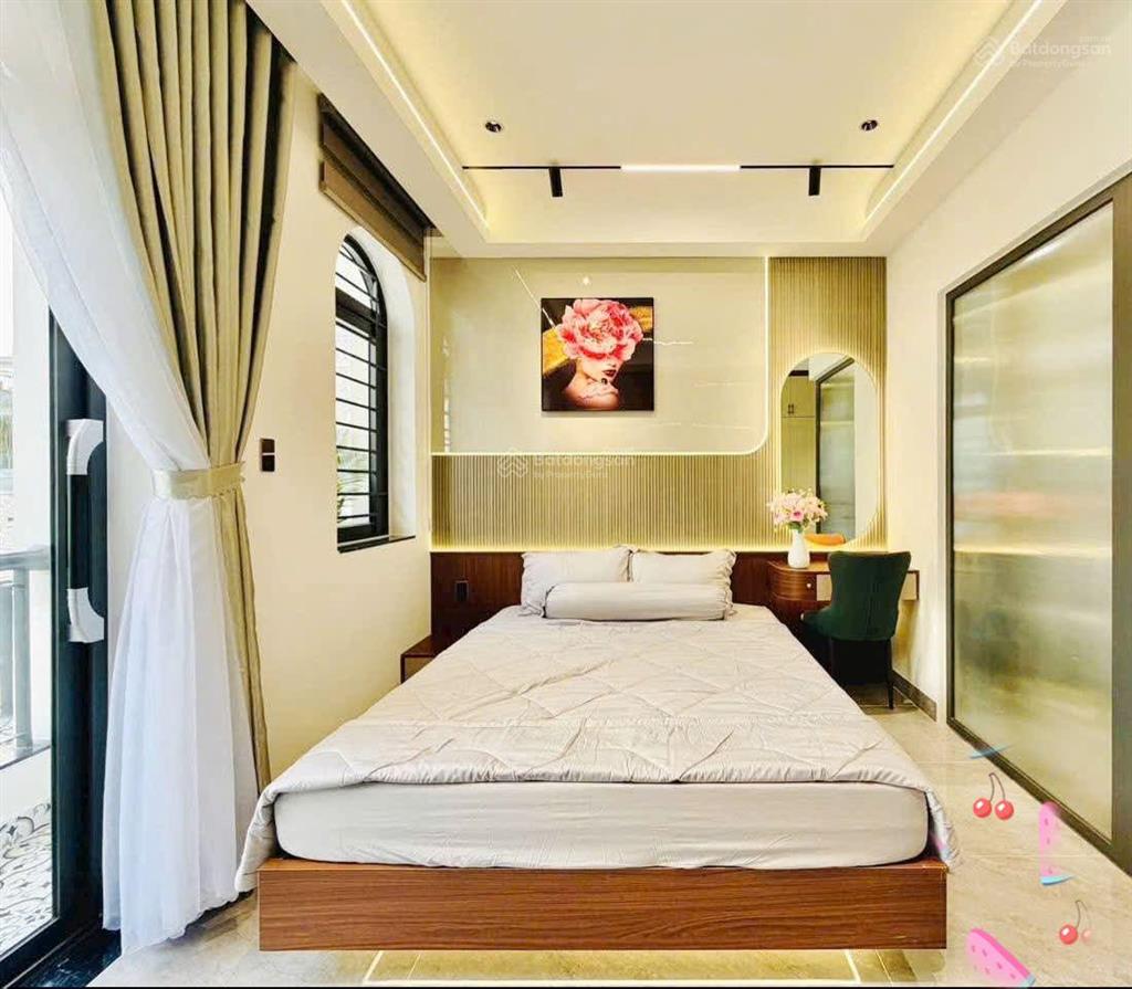 Bán nhà đang cho thuê 24tr, đường ôtô phan văn hân  bình thạnh, giá 4tỷ050/68,8m2 gần cầu thị nghè