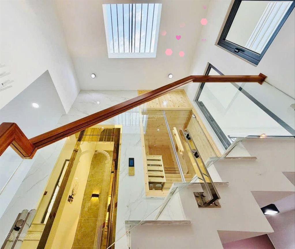 Bán nhà đang cho thuê 24tr, đường ôtô phan văn hân  bình thạnh, giá 4tỷ050/68,8m2 gần cầu thị nghè