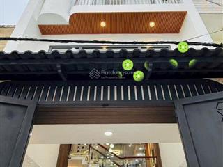 Chính chủ bán nhà 3tỷ680/68m2, đường oto lê hồng phong  q.5, cho thuê 26 triệu, gần chợ bàu sen