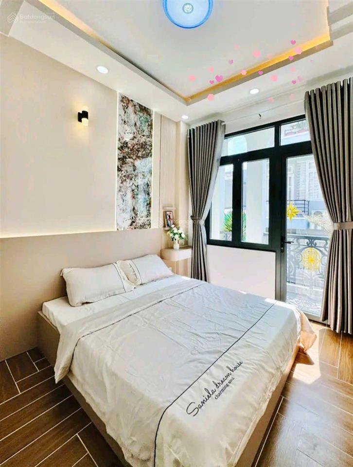 Bán nhà phú nhuận giá 3tỷ480/69,8m2, đường 5,8m hoa sửa, cho thuê 22tr, gần co.opmart rạch miễu
