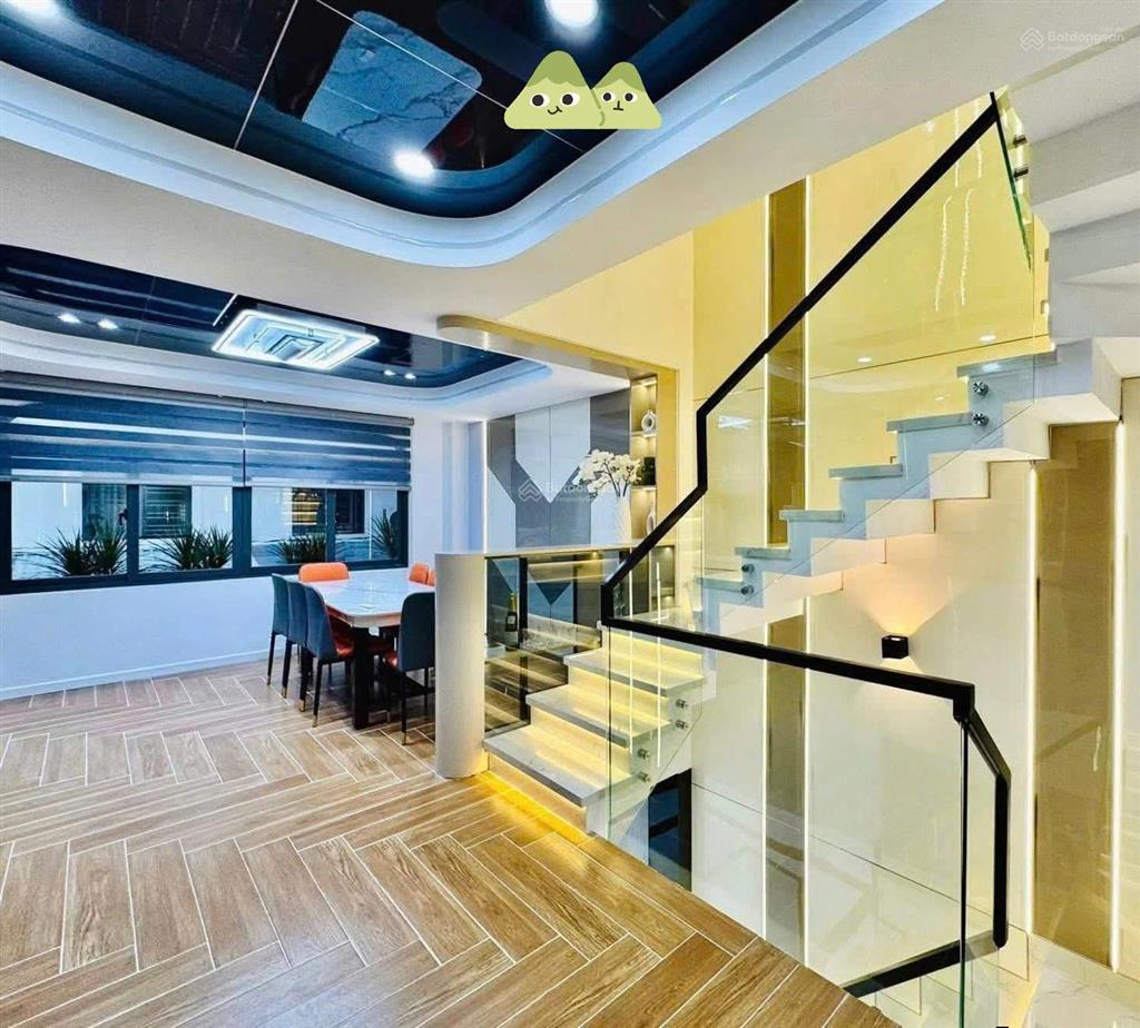 Chuyển công tác bán nhà 5tỷ220/88,2m2, đ.oto phùng khắc khoan  q.1, cho thuê 36tr, gần hồ con rùa