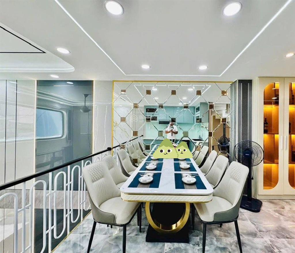 Bán nhà 4tỷ950/87,5m2, đường 6m nguyễn văn thủ  q.1, cho thuê 32tr, gần vòng xoay điện biên phủ