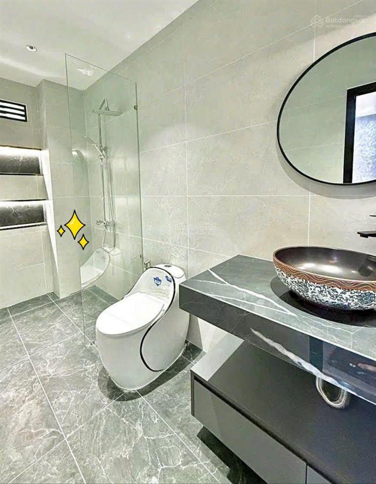 Xoay vốn bán nhà đặng văn ngữ  phú nhuận, giá 3tỷ680/78,2m2, cho thuê 22tr, gần thcs ngô tất tố