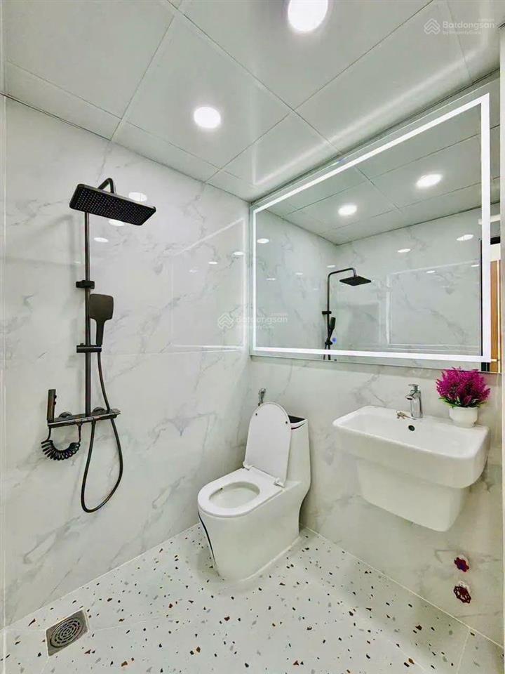 Chính chủ bán nhà đường oto phạm khắc  quận 1, giá 4tỷ822/70,8m2, cho thuê 30tr, gần thảo cầm viên