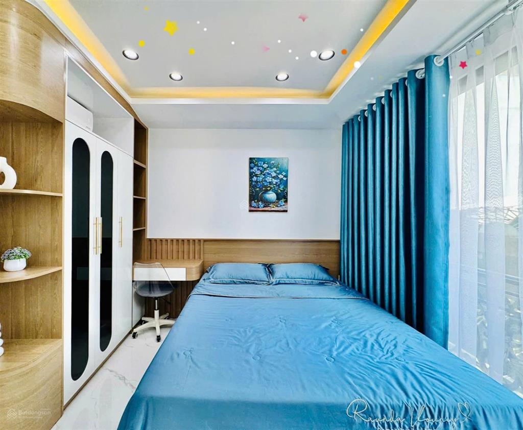 Định cư nước ngoài bán nhà lê qúy đôn  q.3, giá 3tỷ660/78,6m2, cho thuê 24tr, gần dinh độc lập