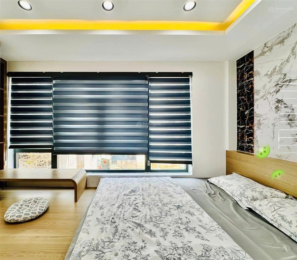 Định cư nước ngoài bán nhà lê qúy đôn  q.3, giá 3tỷ660/78,6m2, cho thuê 24tr, gần dinh độc lập