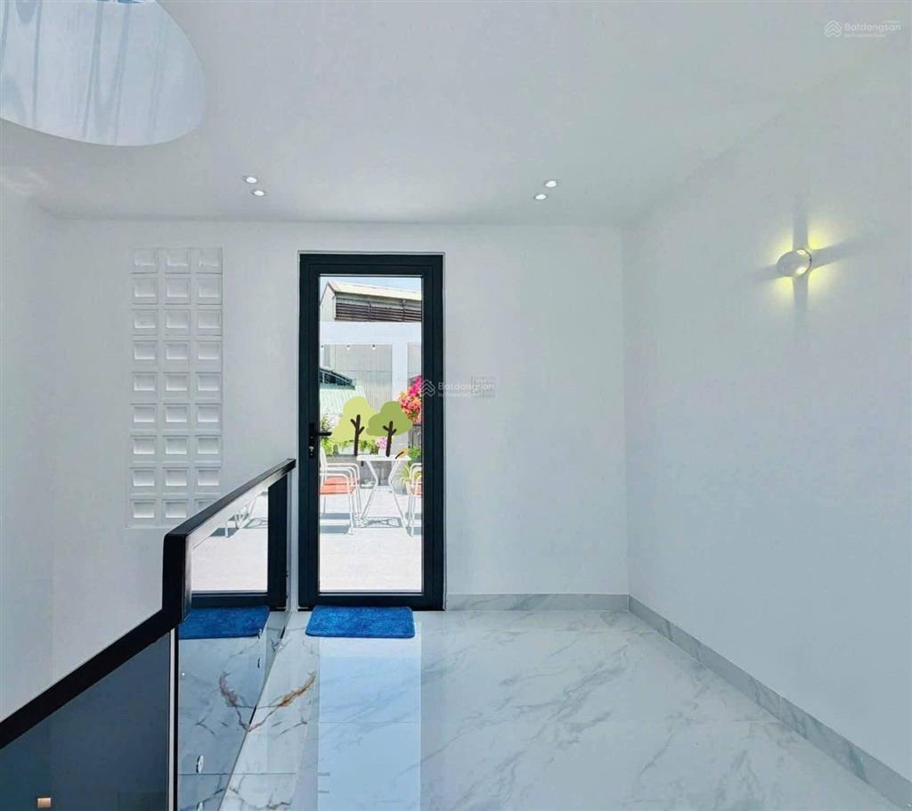 Bán gấp nhà đường 6m phan đình phùng  phú nhuận, giá 3tỷ440/75,2m2, cho thuê 23tr, gần cầu kiệu