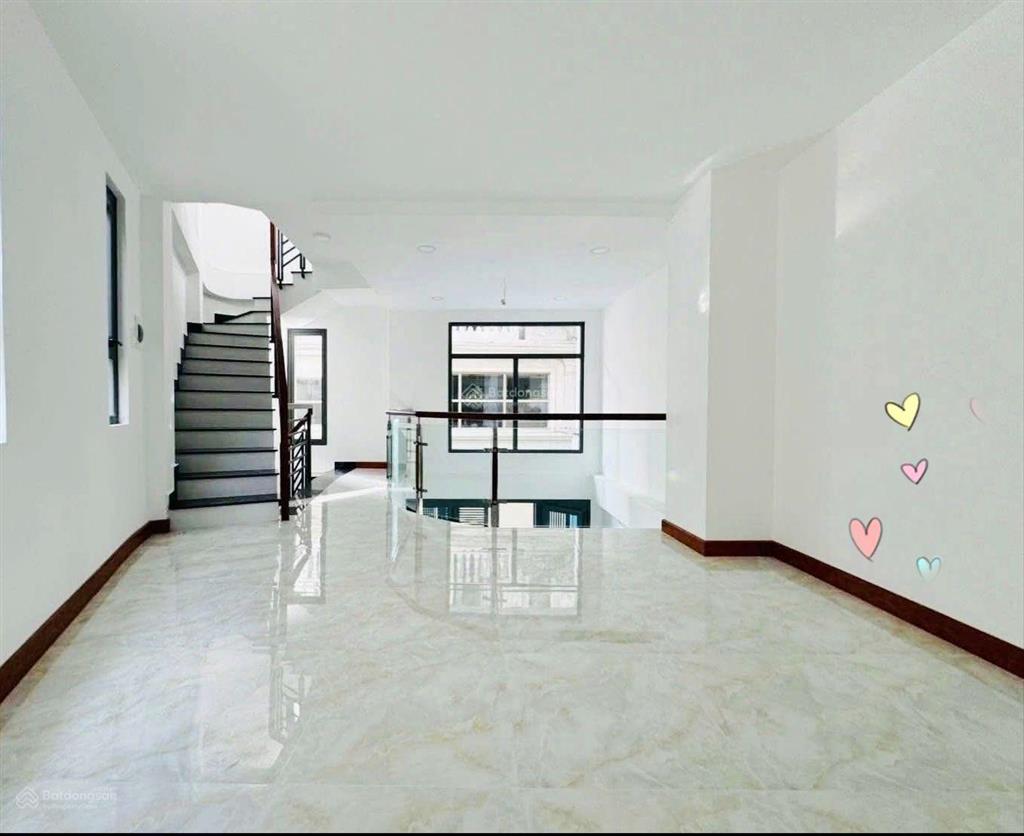 Nhà ngộp đường nguyễn hữu cảnh  p. 22 bình thạnh,  68,5m2, cho thuê 21tr gần landmark 81