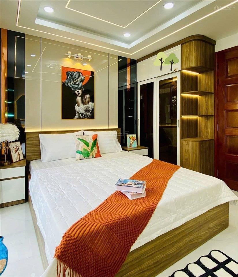 Cô nụ bán nhà đường 6m, ngô thời nhiệm  quận 3, giá 3tỷ720/85,2m2, cho thuê 28tr, gần bv da liễu