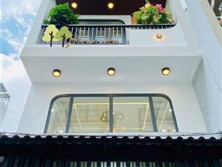 Cô nụ bán nhà đường 6m, ngô thời nhiệm  quận 3, giá 3tỷ720/85,2m2, cho thuê 28tr, gần bv da liễu