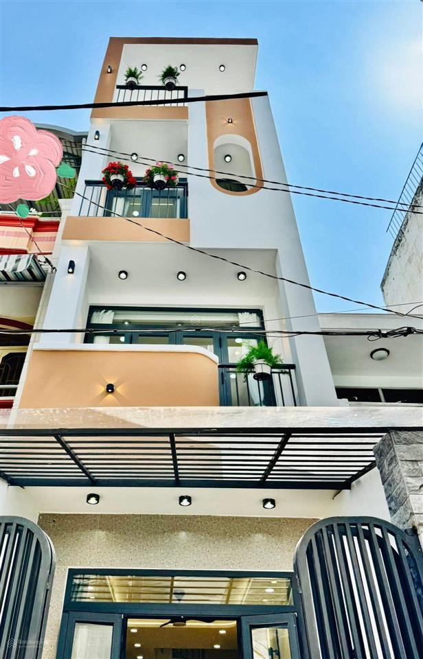 Chú hùng bán nhà đường oto lê quý đôn  quận 3, giá 3tỷ600/70m2, cho thuê 26tr, gần dinh độc lập