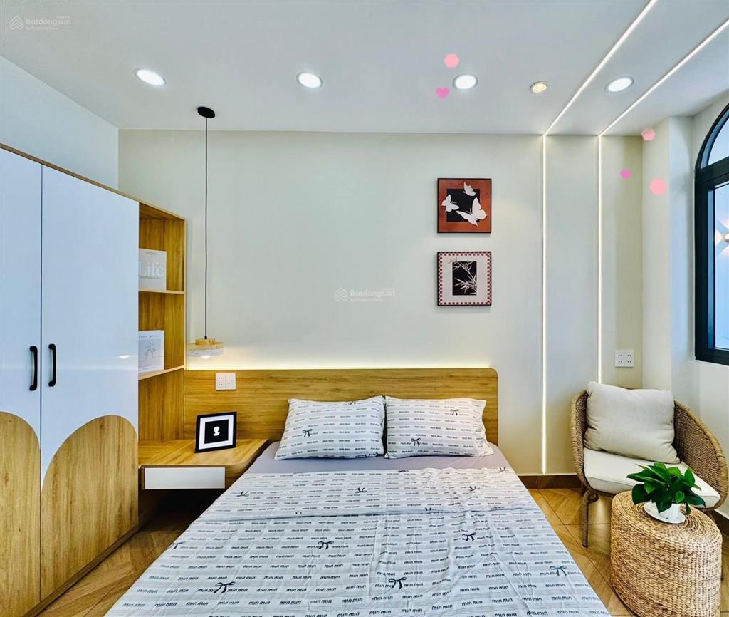 Chú hùng bán nhà đường oto lê quý đôn  quận 3, giá 3tỷ600/70m2, cho thuê 26tr, gần dinh độc lập