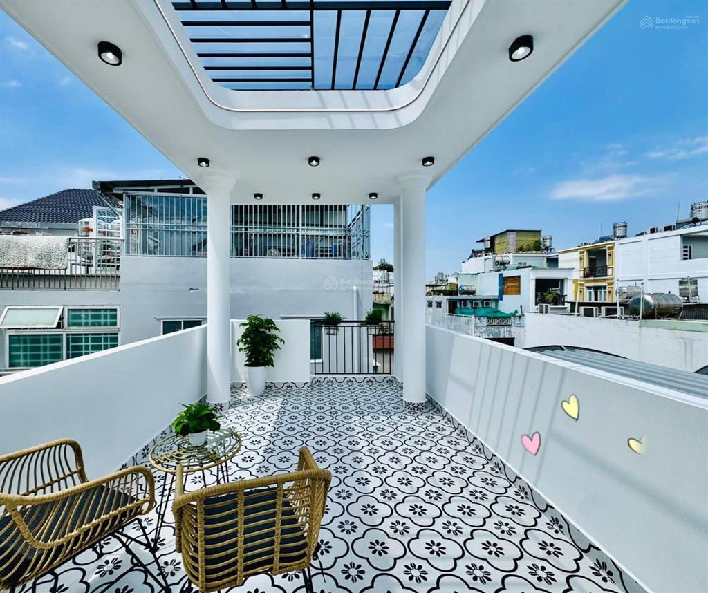 Chú hùng bán nhà đường oto lê quý đôn  quận 3, giá 3tỷ600/70m2, cho thuê 26tr, gần dinh độc lập