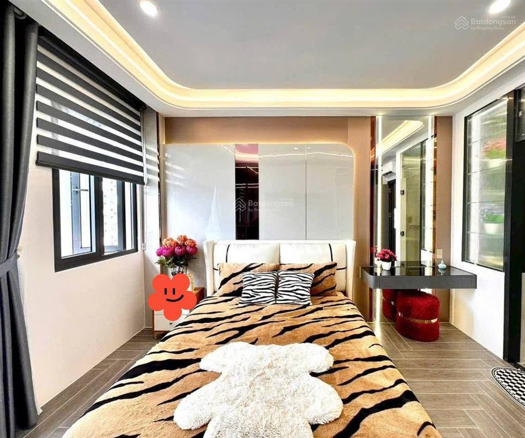 Chú lộc bán nhà 76,8m2, đường 6m nguyễn giản thanh  q.10, cho thuê 24tr, gần go! miền đông
